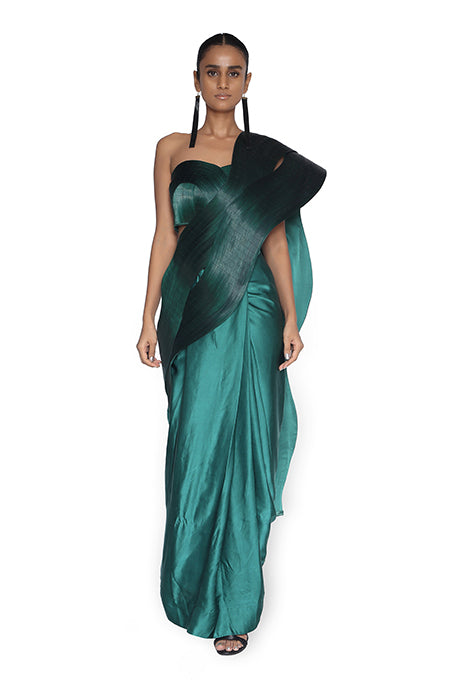 Stylish Saree - Shop Party Wear Metallic Saree Online | Me99