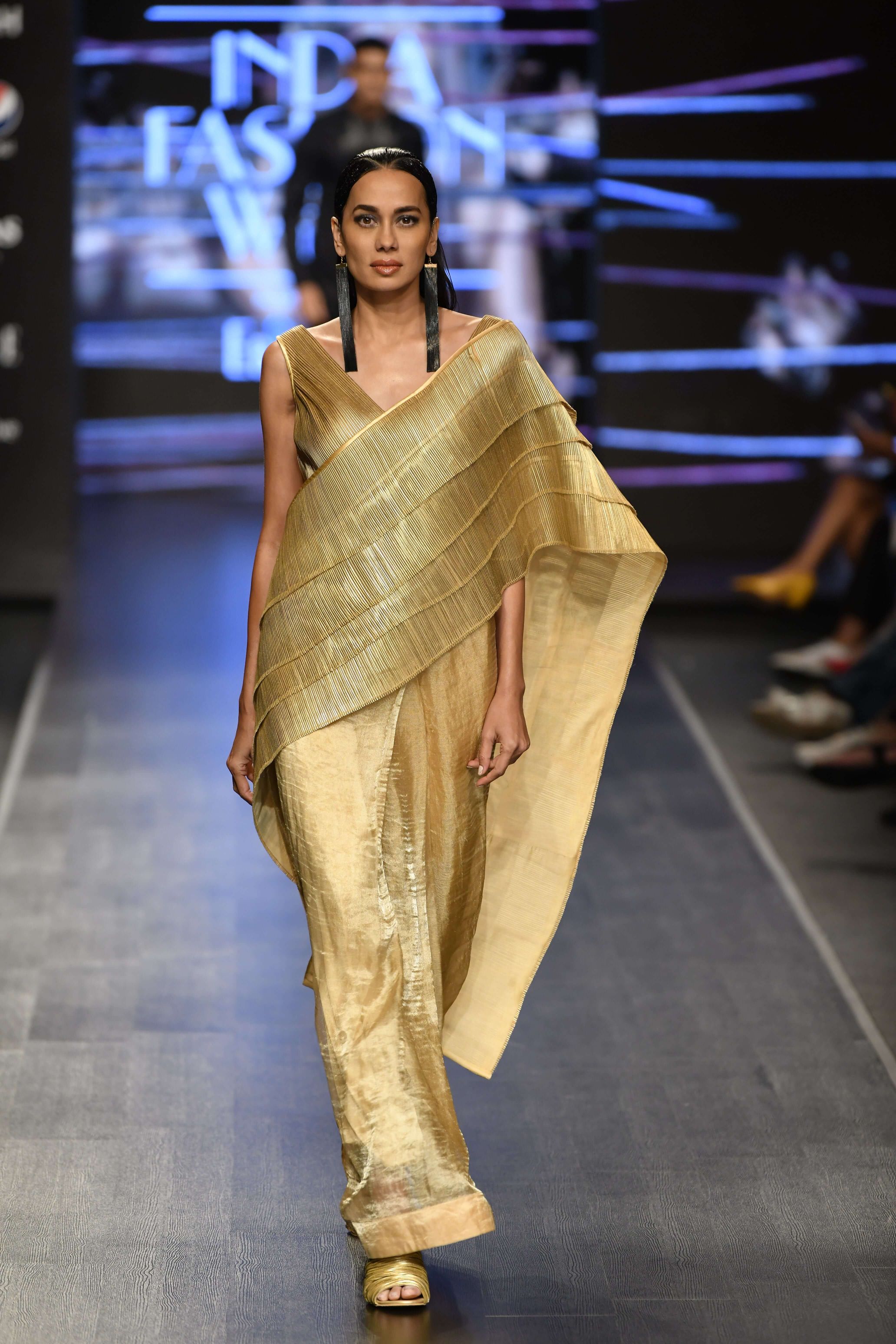 Latest saree fashion discount 2018
